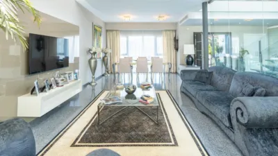 Chalet on Calle Entrelagos, La Cala Golf photo 4