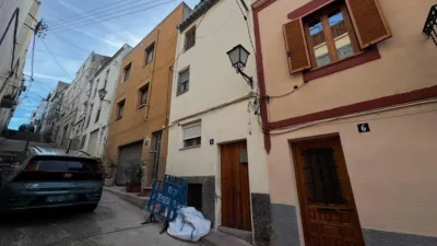 Flat on S Joan Street, No. 8 photo 4