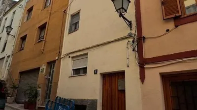 Flat on S Joan Street, No. 8 photo 2