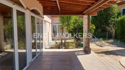 Chalet on Carrer d'en Pere Antoni Torres i Jordi, 5 photo 8