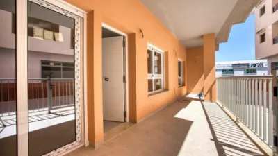 Apartment on Carrer de Tomás Villanueva photo 3
