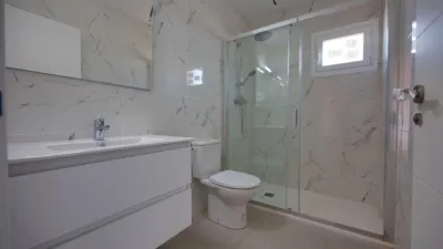 Flat on Carrer de Tomás Villanueva photo 13