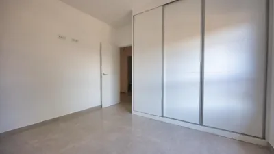 Flat on Carrer de Tomás Villanueva photo 15