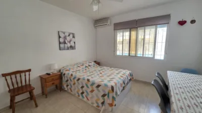 Apartment on Calle de la Loma, 31 photo 12