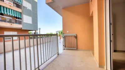 Flat on Carrer de Tomás Villanueva photo 9