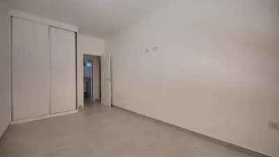 Apartment on Carrer de Tomás Villanueva photo 16