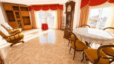 Apartment in Zona Consum photo 4