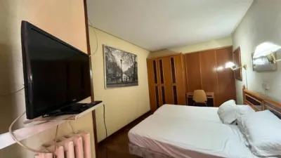 Apartment on Pedro Martínez Artola Street photo 21