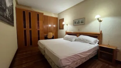 Apartment on Pedro Martínez Artola Street photo 19