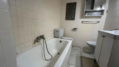 Apartment on Pedro Martínez Artola Street photo 32