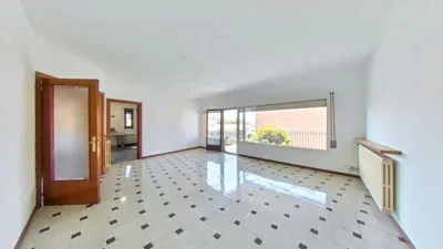 Apartment in Manlleu photo 4