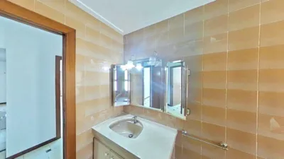 Apartment in Manlleu photo 36