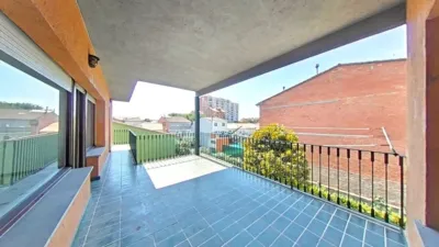 Apartment in Manlleu photo 3