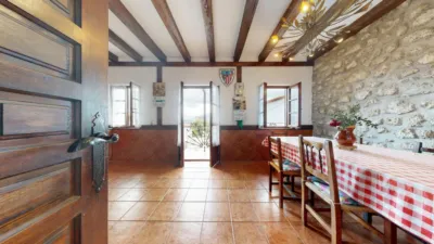 Terraced house in Carretera Lezana photo 11
