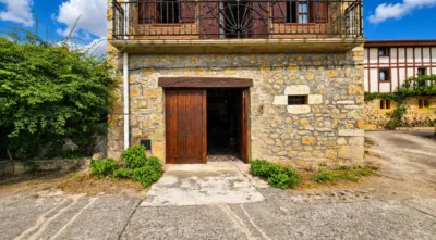 Terraced house in Carretera Lezana photo 3