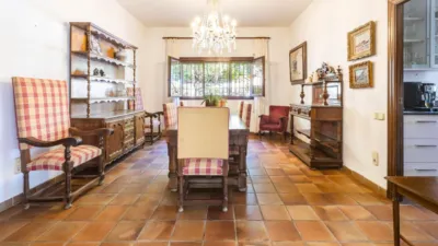 Chalet on Calle de las Cortes Valencianas photo 36