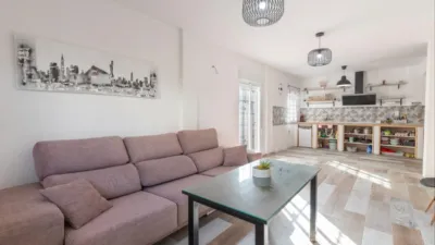 Semi-detached house on Calle de Torreón photo 4