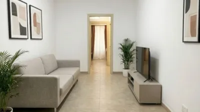 House on S Bernat Calvo Street photo 4