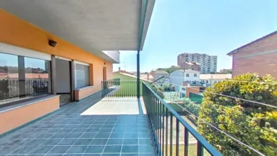 Apartment in Manlleu photo 2