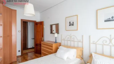 Apartment on Calle de José María Pereda photo 11