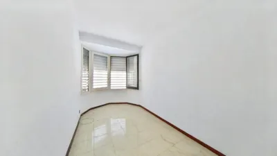 Apartment in Manlleu photo 10