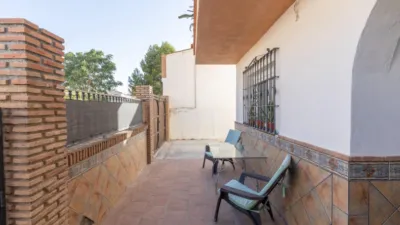 Semi-detached house on Calle de Torreón photo 2