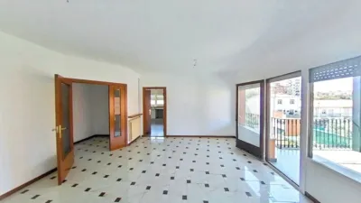 Apartment in Manlleu photo 7