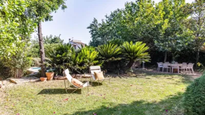 Chalet on Calle de las Cortes Valencianas photo 7