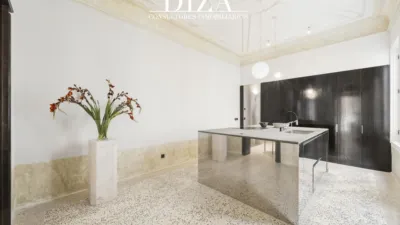 Apartment on Calle Corredera Baja de San Pablo photo 9