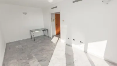 Apartment on Calle de Viena photo 12