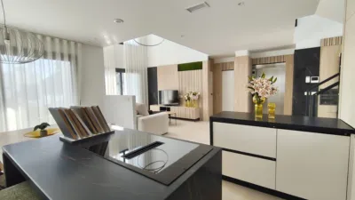 Chalet on Avenida Barcelona photo 19