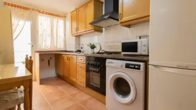 Terraced house on Plaza Clara Campoamor Street photo 16