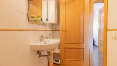 Terraced house on Plaza Clara Campoamor Street photo 21