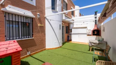 Terraced house on Marx Street photo 16