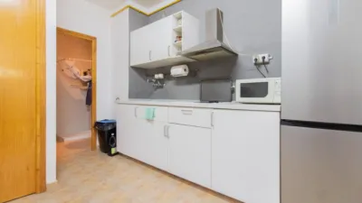 Terraced house on Plaza Clara Campoamor Street photo 51