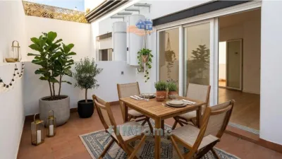 Apartment in Barrio León photo 2