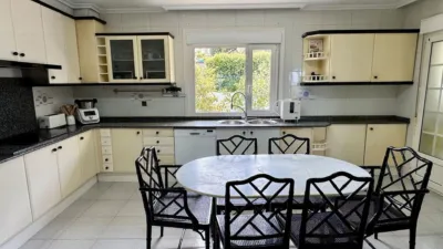 Chalet on Calle Montalvo-Noalla photo 9