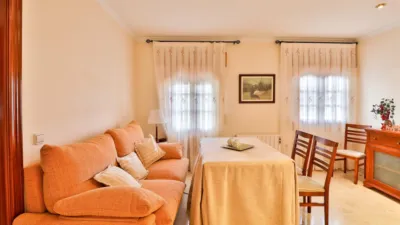 Flat on Calle de la Alta de Gracia photo 2