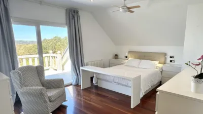 Chalet on Calle Montalvo-Noalla photo 14