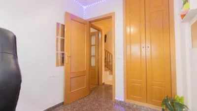 Terraced house on Plaza Clara Campoamor Street photo 24