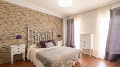 Terraced house on Calle Rojales photo 11