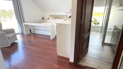 Chalet on Calle Montalvo-Noalla photo 13