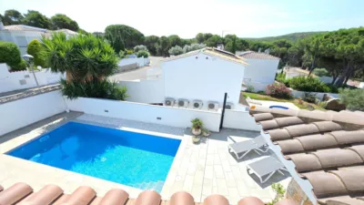 Villa on Carrer de la Vall d'Aran photo 32