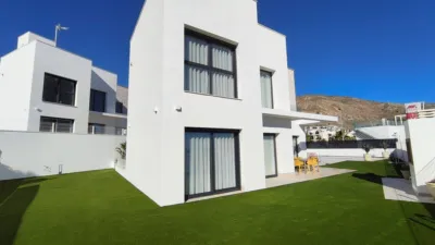 Chalet on Avenida Barcelona photo 10