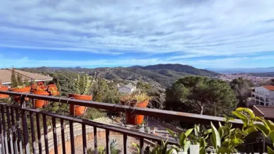 Chalet in Sant Feliu de Llobregat photo 14