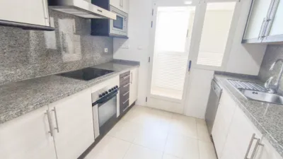 Apartment on President Adolfo Suarez Street photo 20
