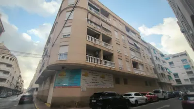 Apartment on Beniajan Street photo 18