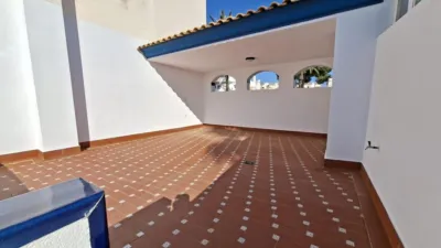 Chalet on Calle Canal de la Mancha photo 15