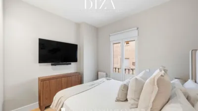 Apartment on Calle del Conde de Aranda photo 20