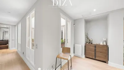 Apartment on Calle del Conde de Aranda photo 31